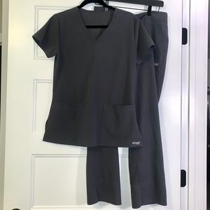 Grey’s Anatomy Graphite Small Petite Scrubs